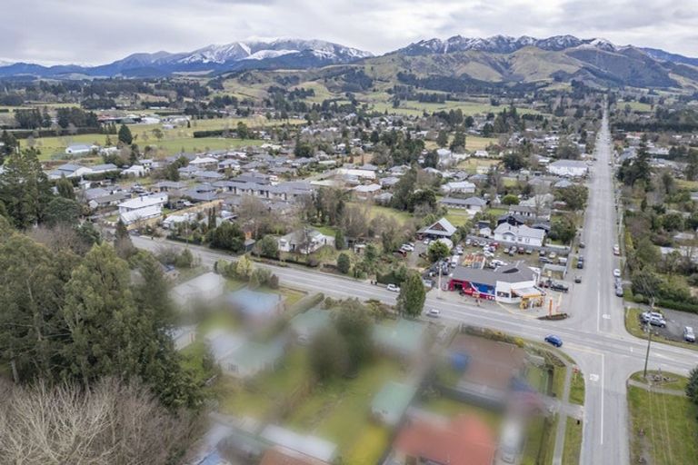 Photo of property in 109 High Street, Oxford, 7430