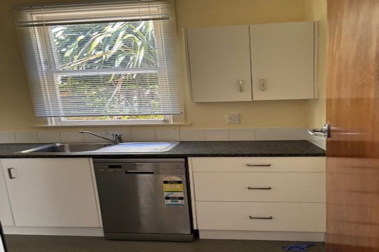 Photo of property in 37 Connaught Terrace, Brooklyn, Wellington, 6021