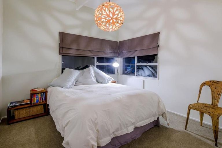 Photo of property in 127 Carter Road, Oratia, Auckland, 0604