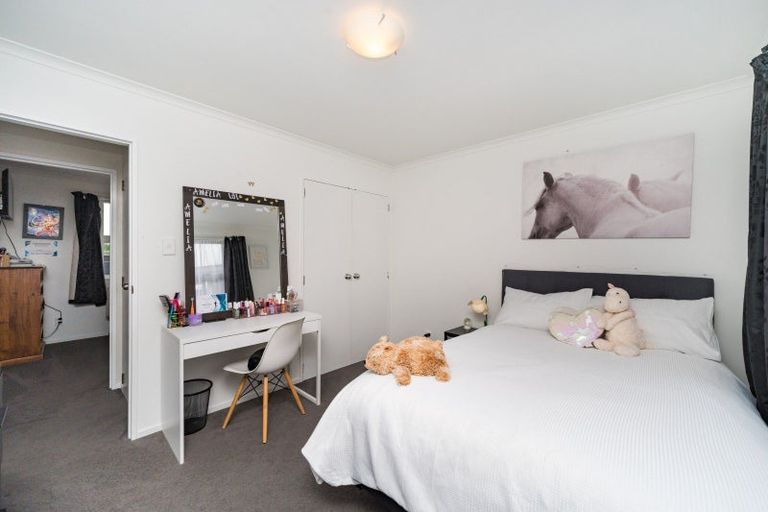 Photo of property in 124 Tremaine Avenue, Westbrook, Palmerston North, 4412