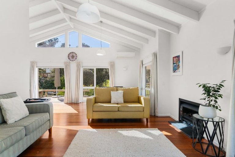 Photo of property in 13 Coutts Road, Pauanui, Hikuai, 3579