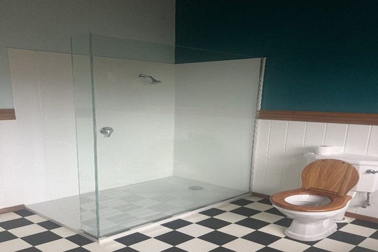 Photo of property in 103 Waikawa Beach Road, Manakau, Levin, 5573