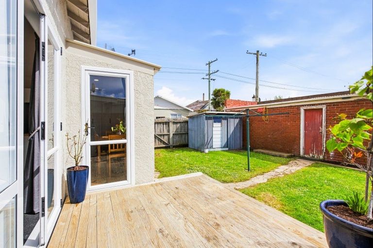 Photo of property in 160 Bay View Road, South Dunedin, Dunedin, 9012
