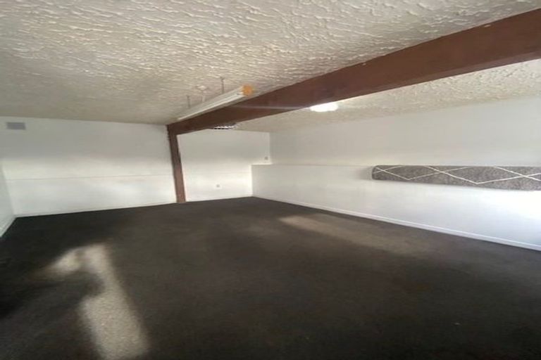 Photo of property in 17 Lawrence Street, Newtown, Wellington, 6021