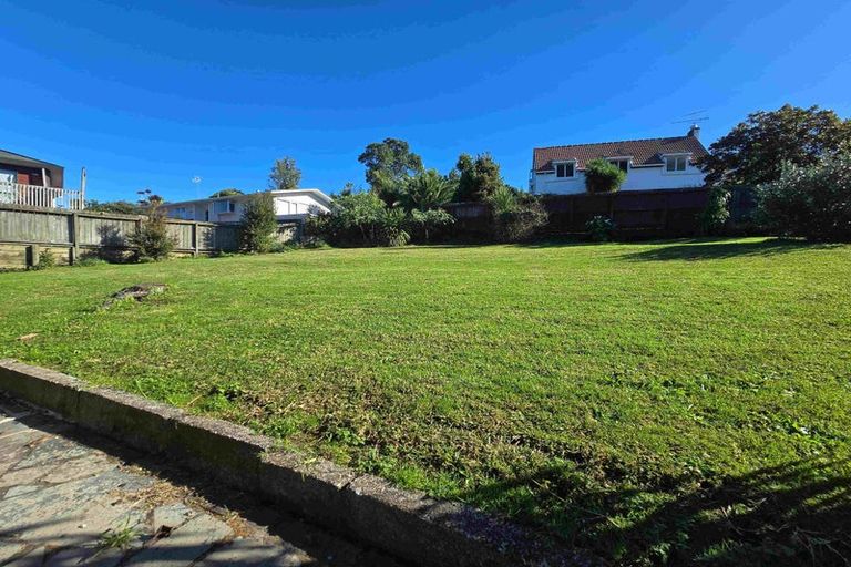 Photo of property in 16 Blenheim Street, Glenfield, Auckland, 0629