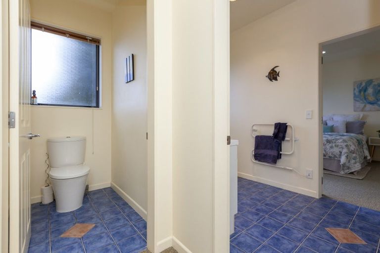 Photo of property in 22 Rifleman Lane, Paraparaumu Beach, Paraparaumu, 5032