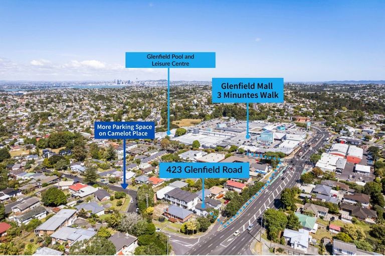 Photo of property in 423 Glenfield Road, Glenfield, Auckland, 0629