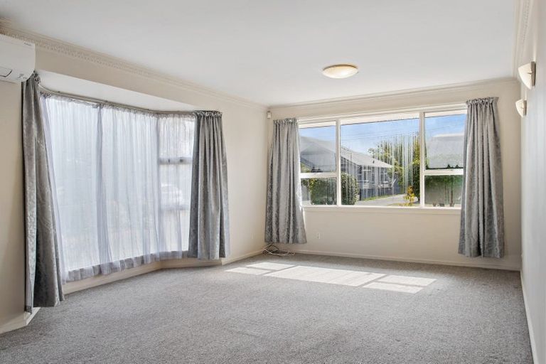 Photo of property in 1/27 Bretts Road, St Albans, Christchurch, 8052