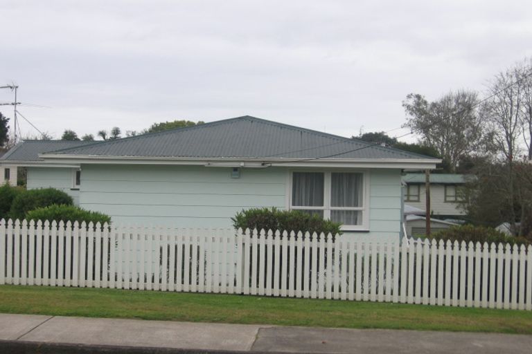 Photo of property in 28 Boundary Road, Opaheke, Papakura, 2113