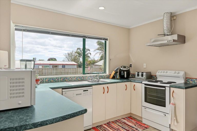 Photo of property in 2 Taupata Street, Paengaroa, 3189