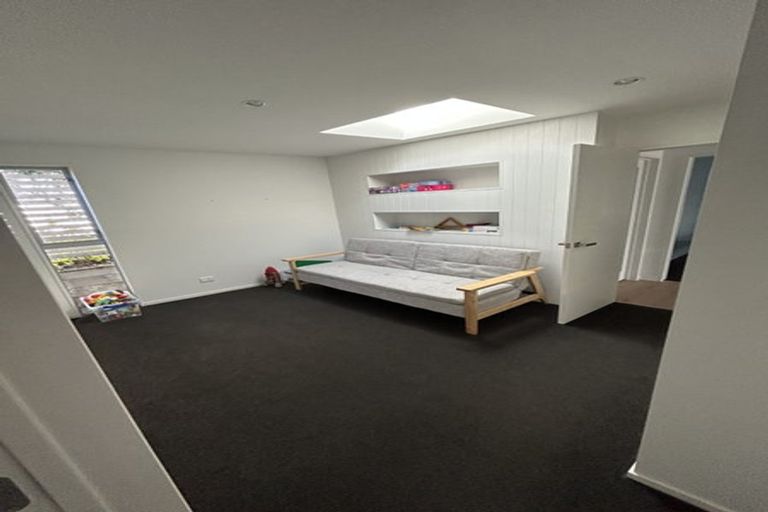 Photo of property in 1/17 De Luen Avenue, Tindalls Beach, Whangaparaoa, 0930