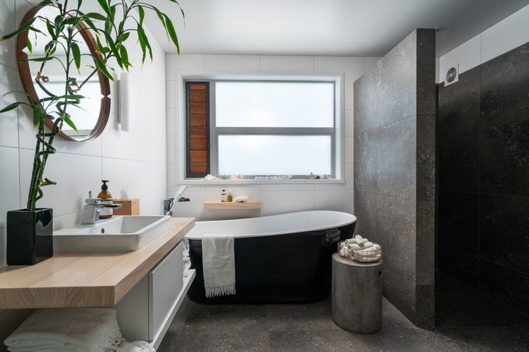 Photo of property in 60 Victory Drive, Wharewaka, Taupo, 3330