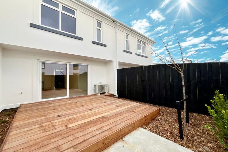 Photo of property in 2/205 Cranford Street, St Albans, Christchurch, 8014