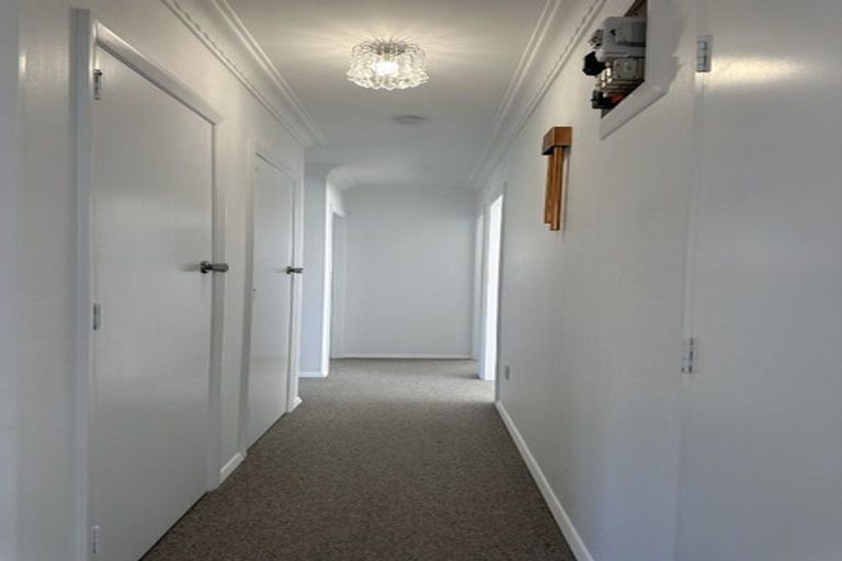 Photo of property in 1 Dorset Street, Picton, 7220