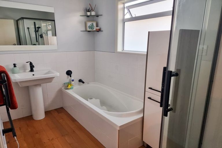 Photo of property in 249 Queen Street, Pukekohe, 2120