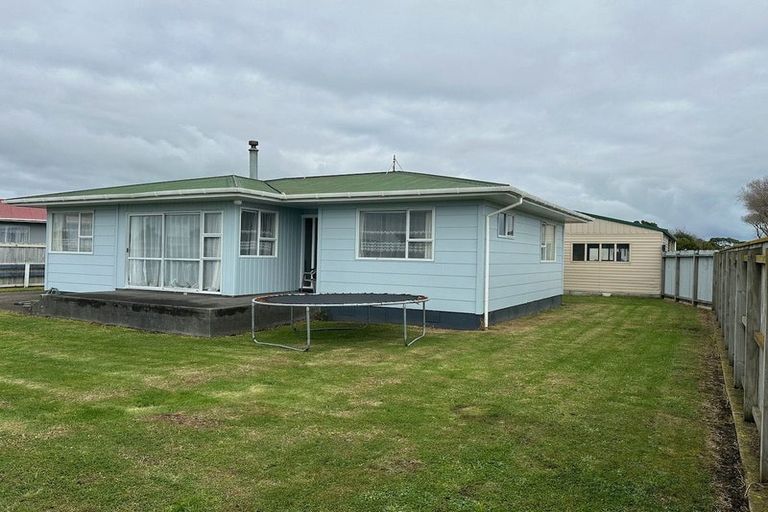 Photo of property in 107 Cracroft Street, Waitara, 4320
