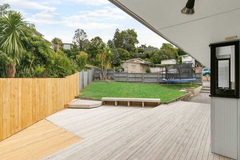 Photo of property in 2/18 Cypress Place, Sunnynook, Auckland, 0620