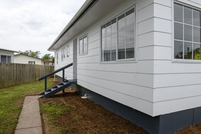 Photo of property in 107a Pohutukawa Drive, Owhata, Rotorua, 3010