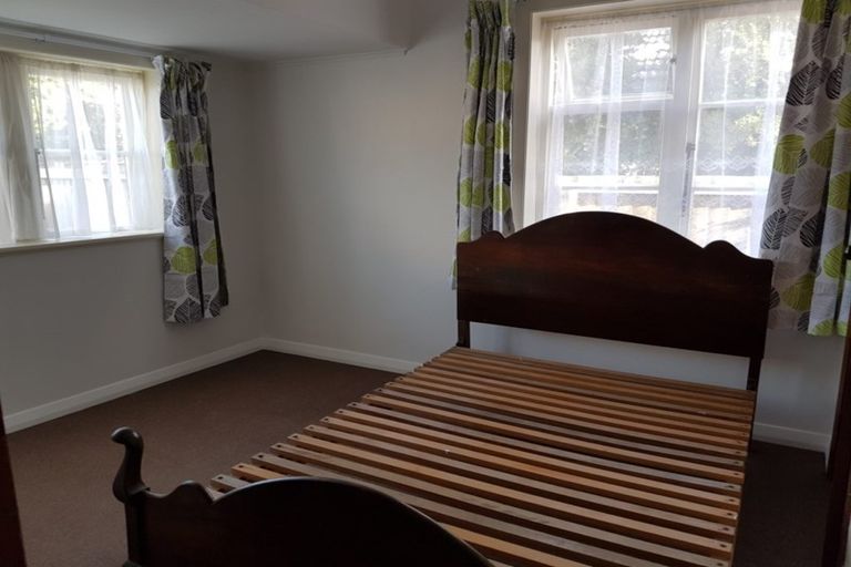 Photo of property in 8 Kawaka Street, Riccarton, Christchurch, 8041