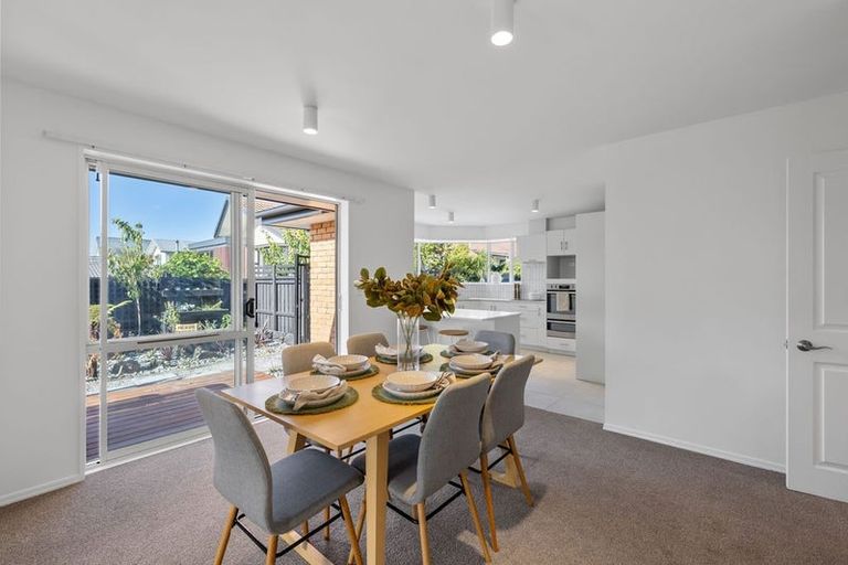 Photo of property in 198 Keyes Road, New Brighton, Christchurch, 8083