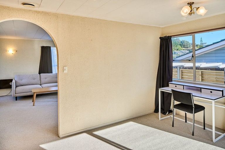 Photo of property in 3 Ayton Drive, Whitby, Porirua, 5024