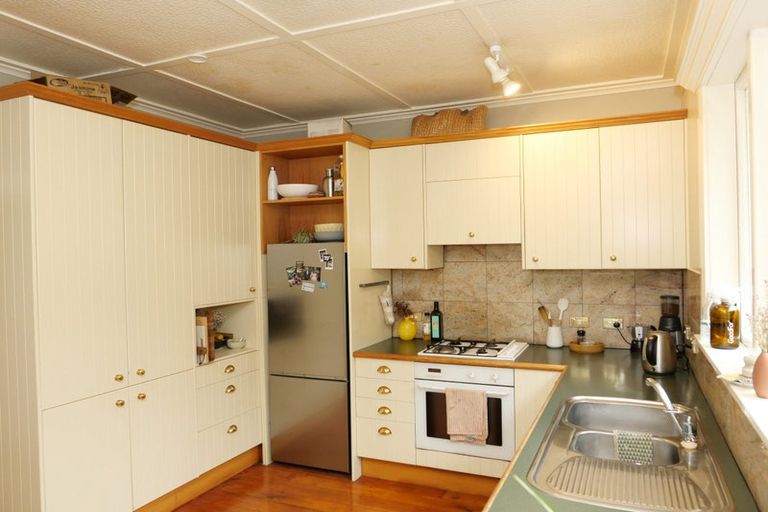 Photo of property in 13 Burwah Street, Berhampore, Wellington, 6023