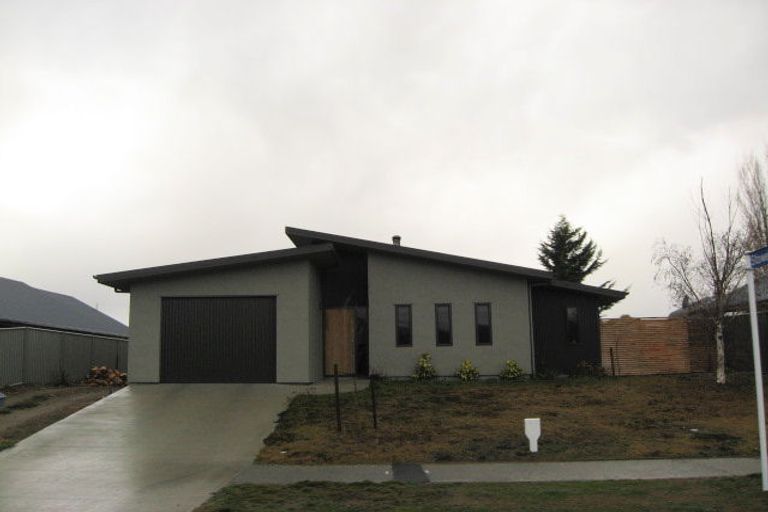 Photo of property in 27 Waenga Drive, Cromwell, 9310