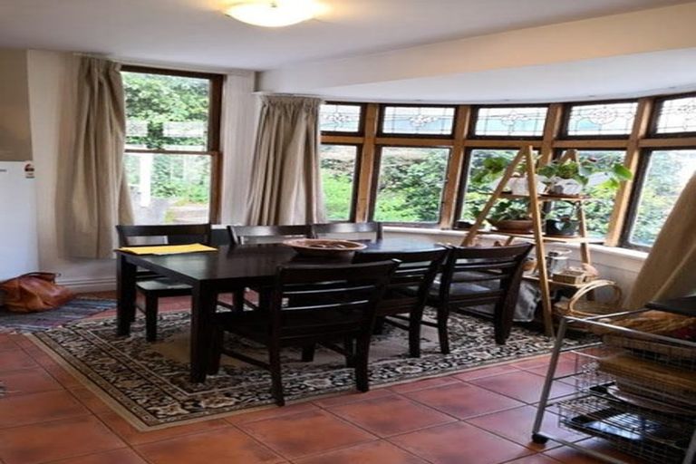 Photo of property in 56 Kelburn Parade, Kelburn, Wellington, 6012