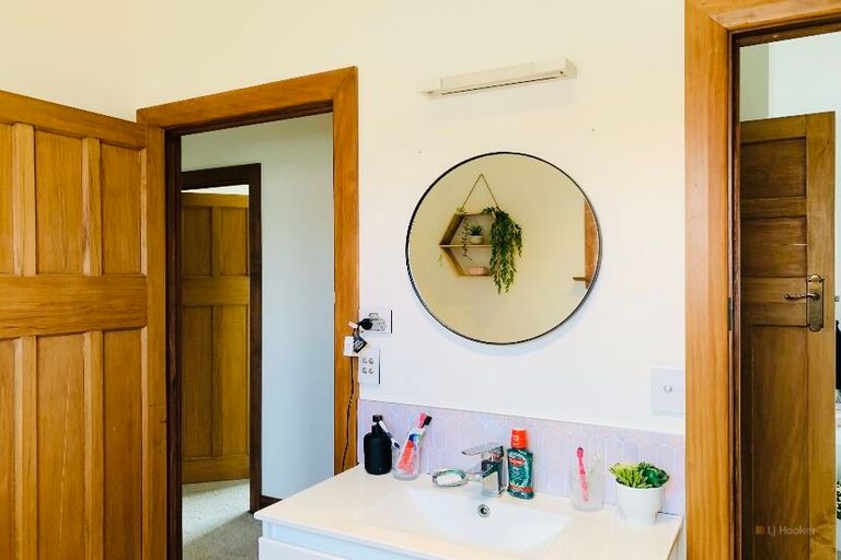 Photo of property in 17 Thackeray Street, Saint Andrews, 7988