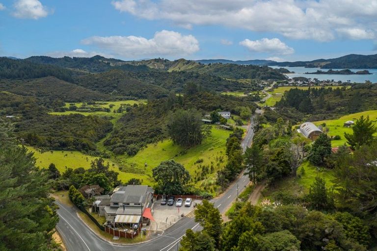 Photo of property in 3 Oakura Road, Oakura, Hikurangi, 0184