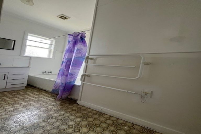 Photo of property in 86 Great South Road, Huntly, 3700