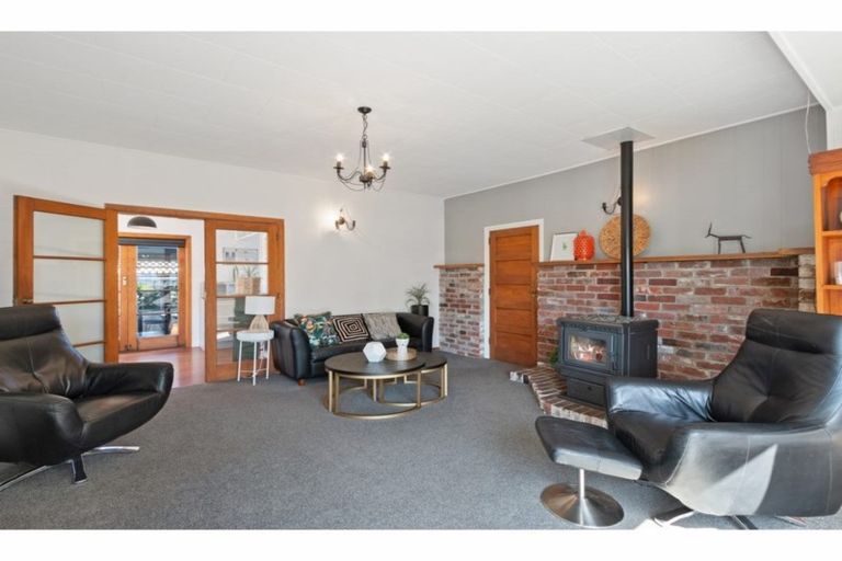 Photo of property in 18 Garvins Road, Hornby, Christchurch, 8042