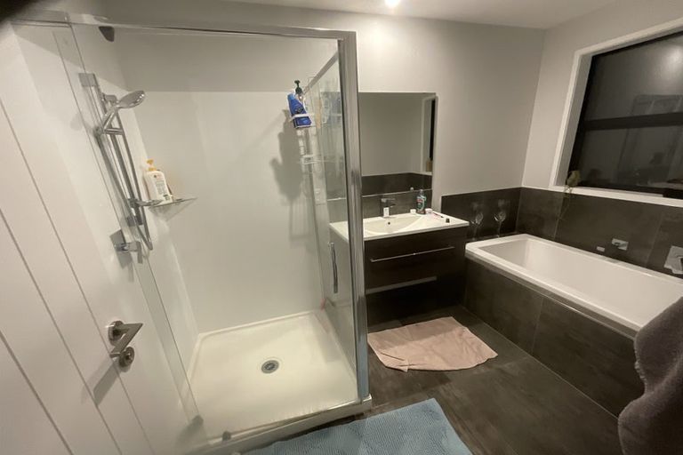 Photo of property in 12 Lamborn Drive, Papakura, 2110