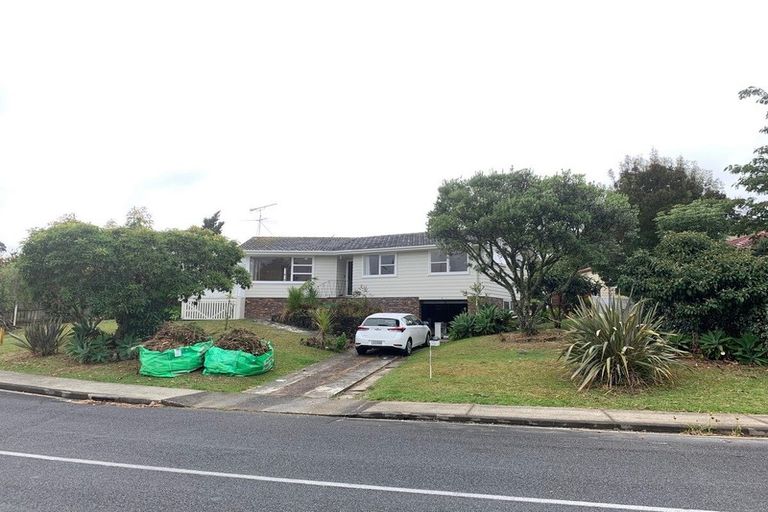 Photo of property in 46 Stott Avenue, Birkdale, Auckland, 0626