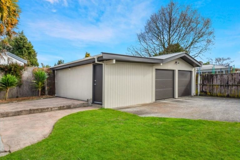 Photo of property in 59 Sandwich Road, St Andrews, Hamilton, 3200