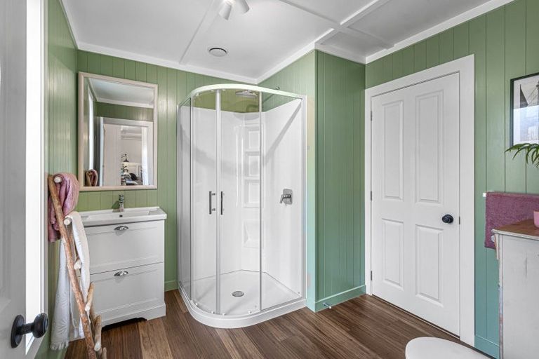 Photo of property in 3 Croydon Street, Woodend, 7610