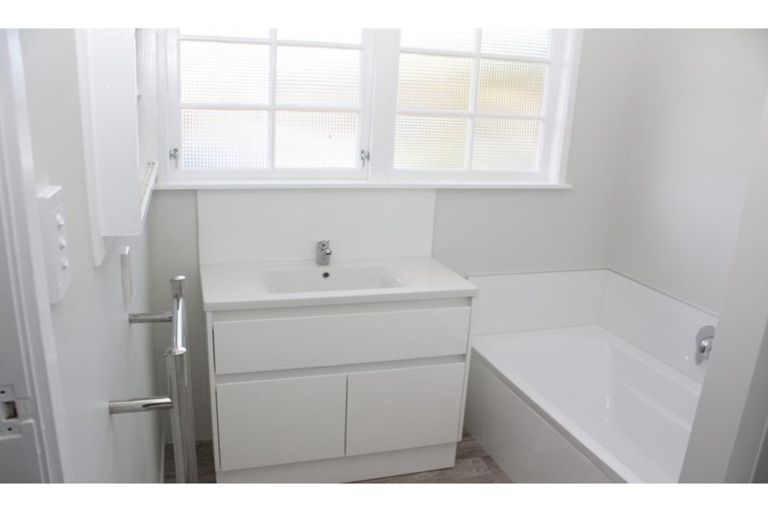 Photo of property in 9c Donald Street, Regent, Whangarei, 0112