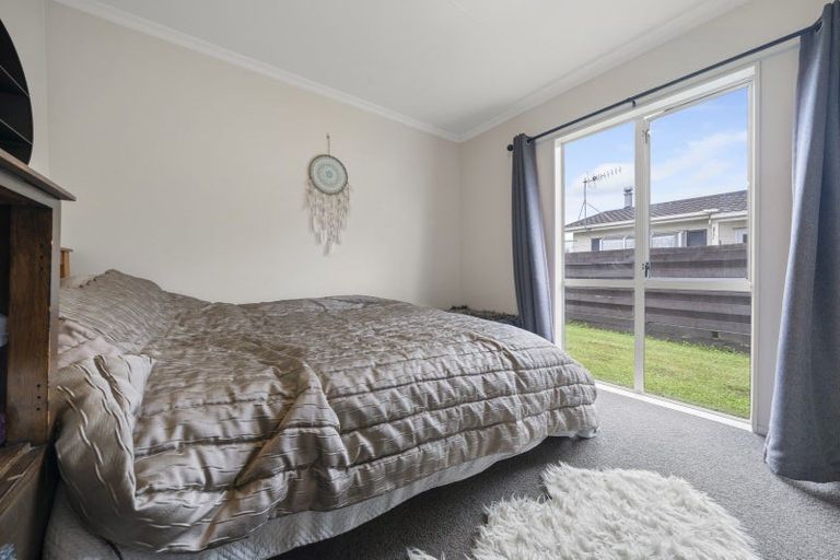 Photo of property in 60 Newton Place, Westbrook, Palmerston North, 4412