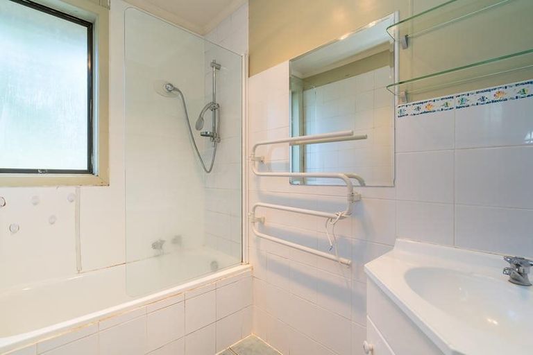 Photo of property in 1 Shirley Place, Kenmure, Dunedin, 9011