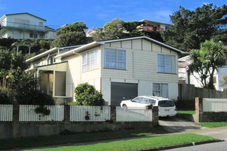 Photo of property in 12 Waipounamu Drive, Kelson, Lower Hutt, 5010