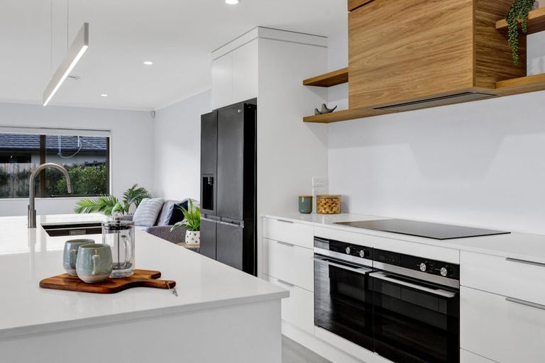 Photo of property in 5 Marlin Terrace, Bell Block, New Plymouth, 4312