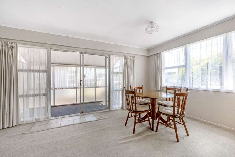 Photo of property in 10 Vogel Street, Fitzroy, New Plymouth, 4312