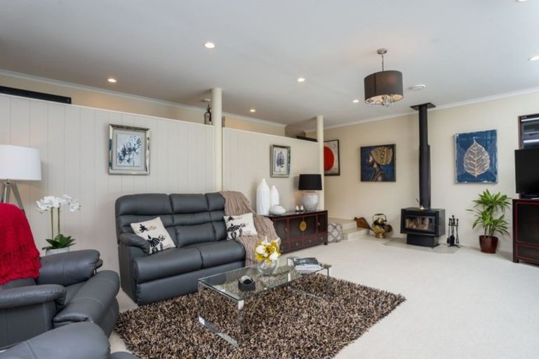 Photo of property in 13c Reading Street, Greytown, 5712