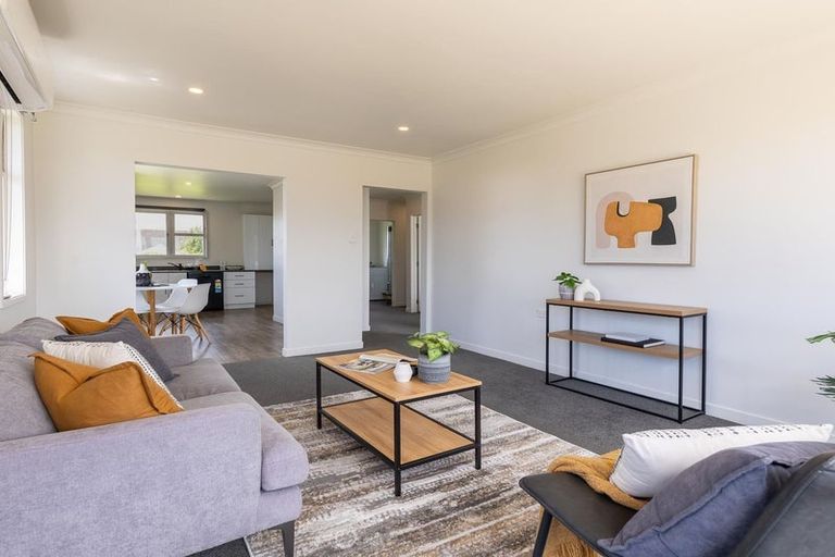 Photo of property in 1 Kauri Street, Levin, 5510