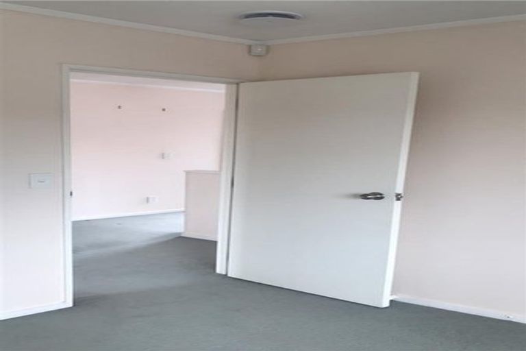 Photo of property in 1/736 Chapel Road, Dannemora, Auckland, 2016