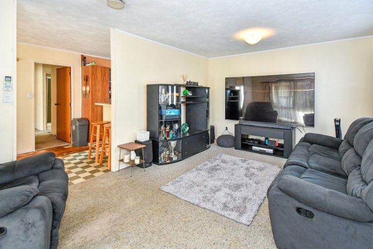 Photo of property in 3 Leven Lane, Totara Heights, Auckland, 2105