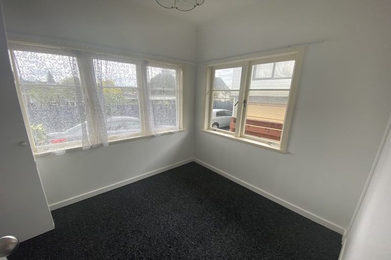 Photo of property in 1/7 Waterloo Road, Milford, Auckland, 0620