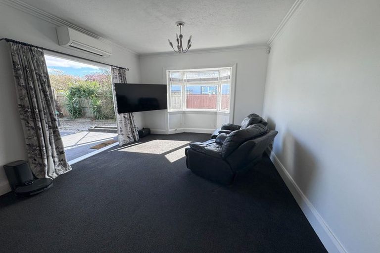 Photo of property in 19 Torrens Road, Hillmorton, Christchurch, 8024