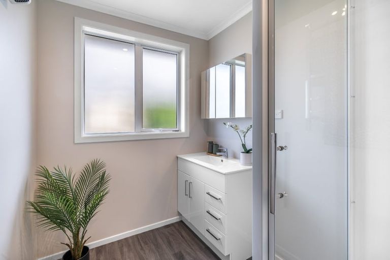 Photo of property in 1 Crombie Street, Gore, 9710