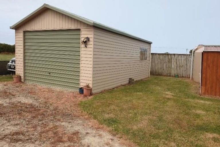 Photo of property in 20 Kaharoa Road, Patea, 4597